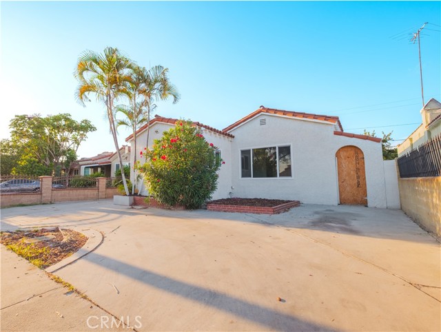 Huntington Park, California, 90255, United States, 4 Bedrooms Bedrooms, ,3 BathroomsBathrooms,Residential,For Sale,1928915