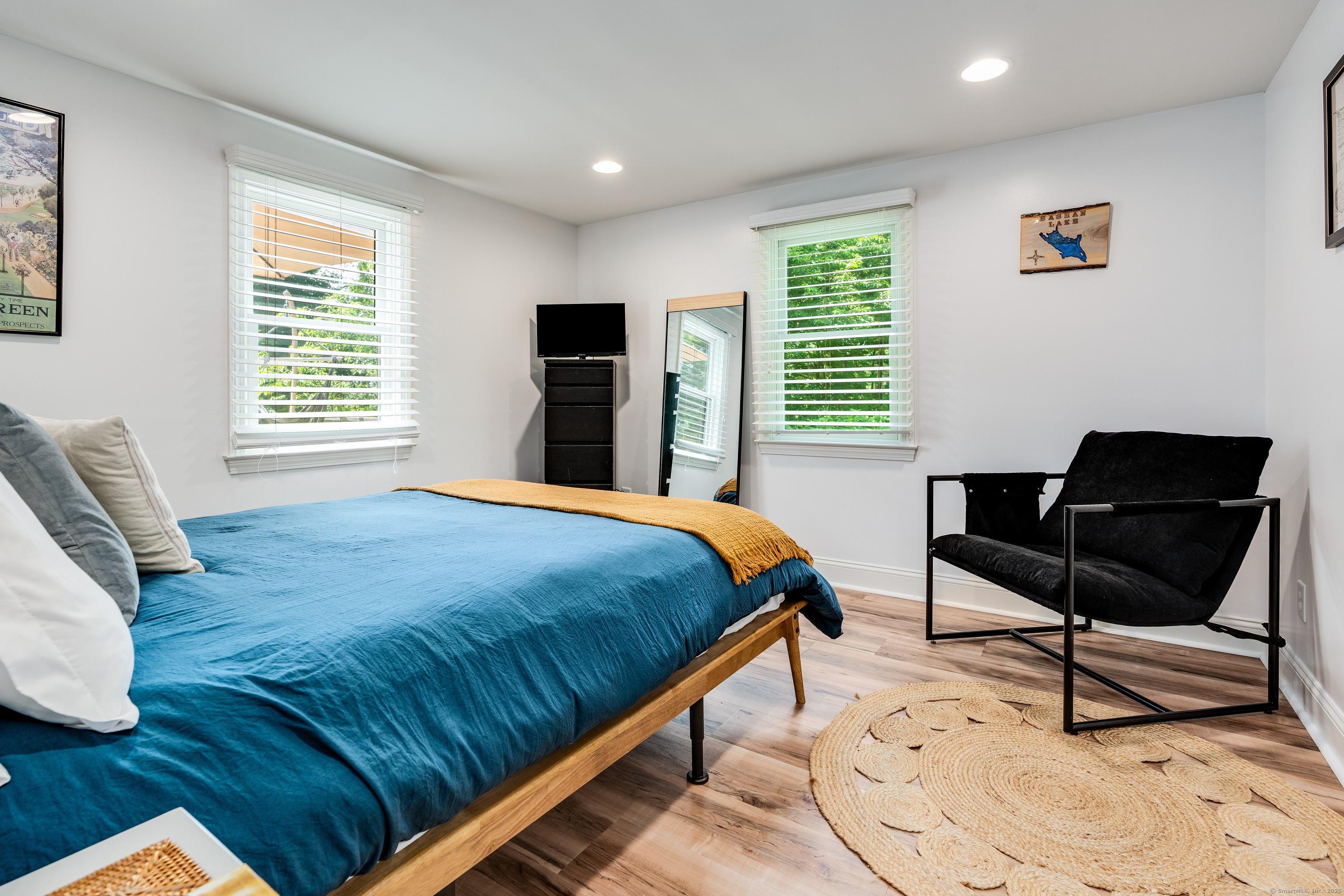 East Haddam, Connecticut, 06423, United States, 2 Bedrooms Bedrooms, ,1 BathroomBathrooms,Residential,For Sale,1895386