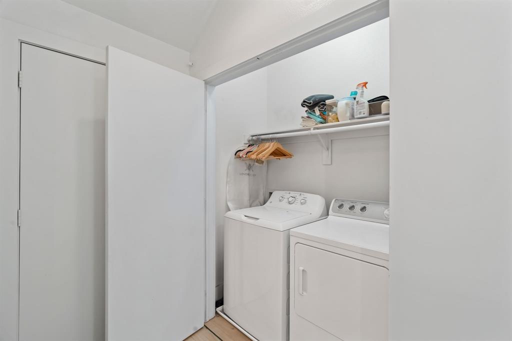 Dallas, Texas, 75219, United States, 2 Bedrooms Bedrooms, ,3 BathroomsBathrooms,Residential,For Sale,1911883