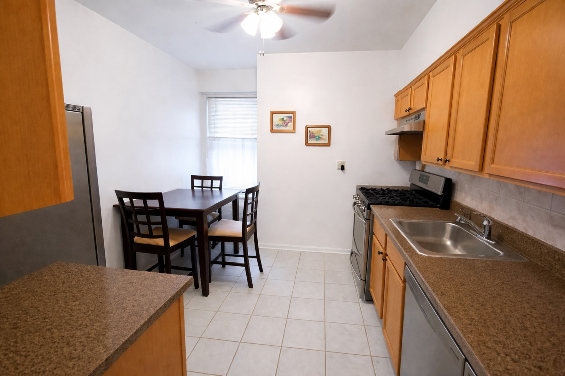  306 E Mosholu Parkway 3f, Bronx, NY, 10458 - 物件實景