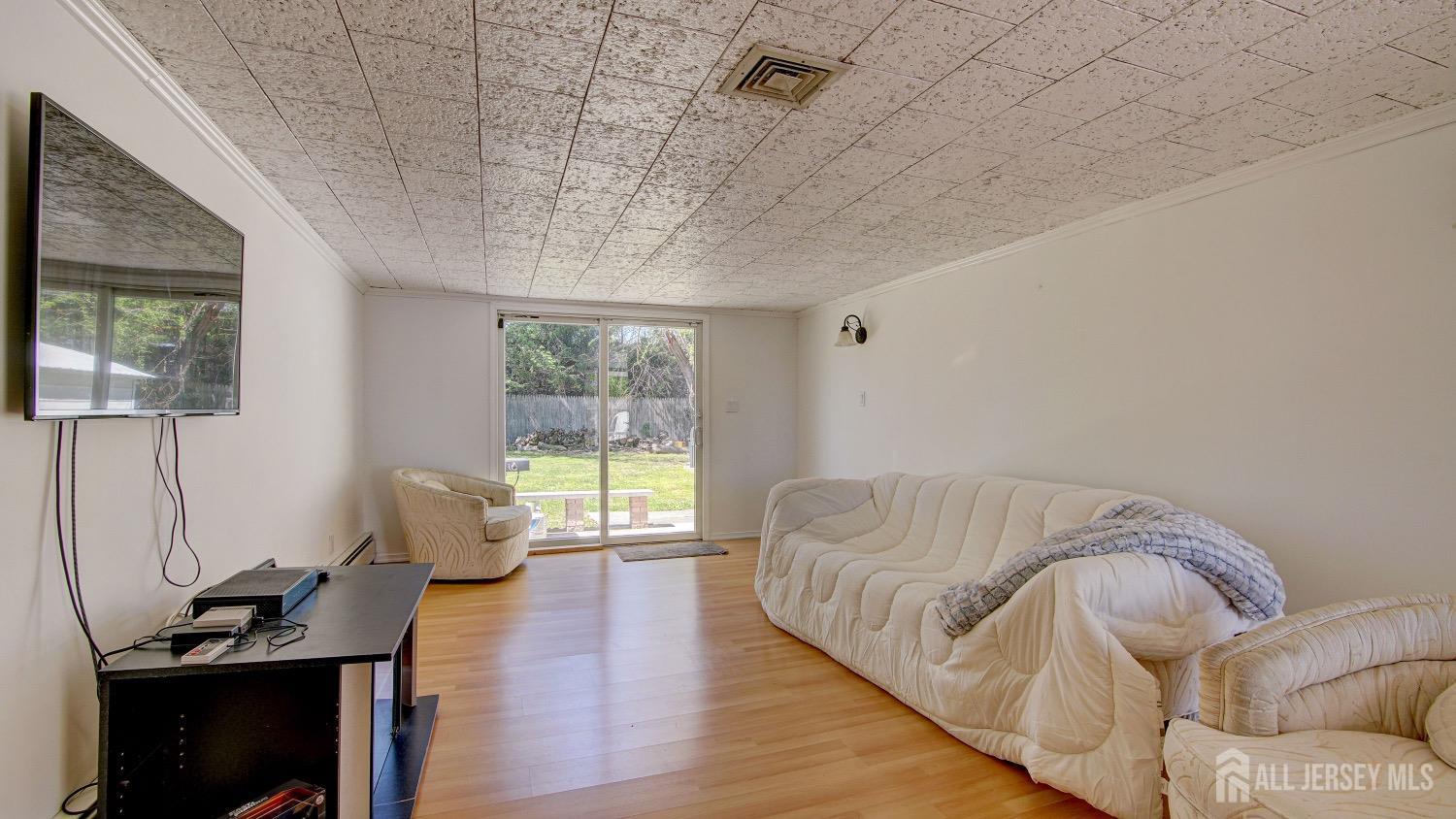 East Brunswick, New Jersey, 08816, United States, 3 Bedrooms Bedrooms, ,1 BathroomBathrooms,Residential,For Sale,1794139
