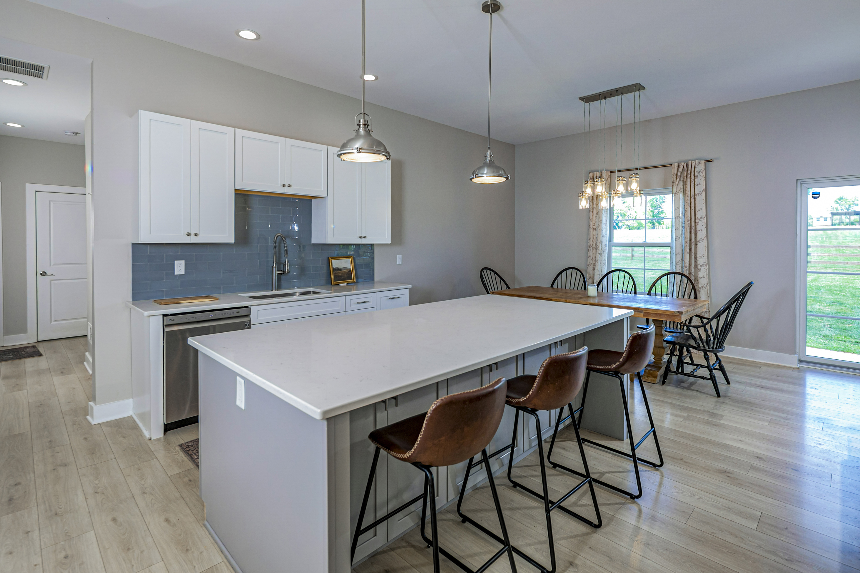  Elegant Open Concept Living on Six Pastoral Acres - 物件實景