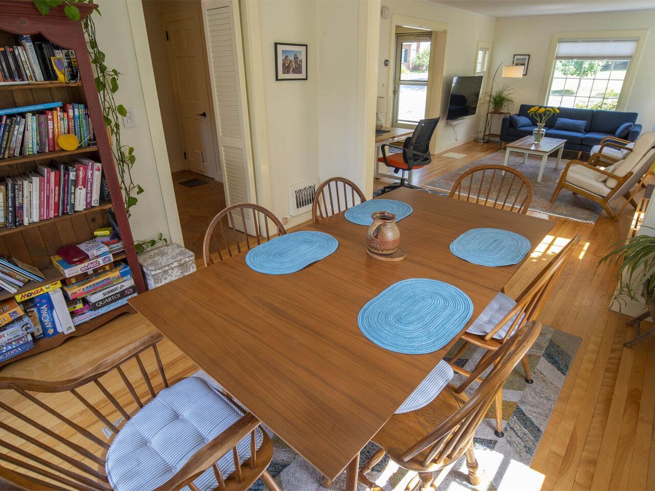 Montpelier, Vermont, 05602, United States, 4 Bedrooms Bedrooms, ,1 BathroomBathrooms,Residential,For Sale,1926539