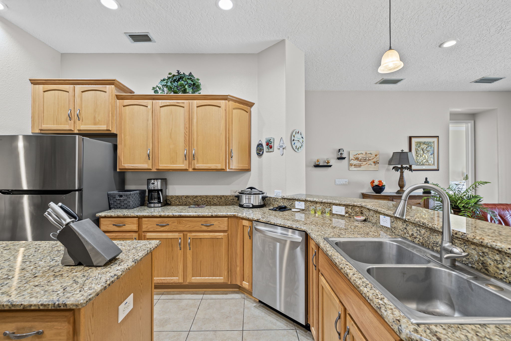 Land O Lakes, Florida, 34638, United States, 4 Bedrooms Bedrooms, ,4 BathroomsBathrooms,Residential,For Sale,1973686