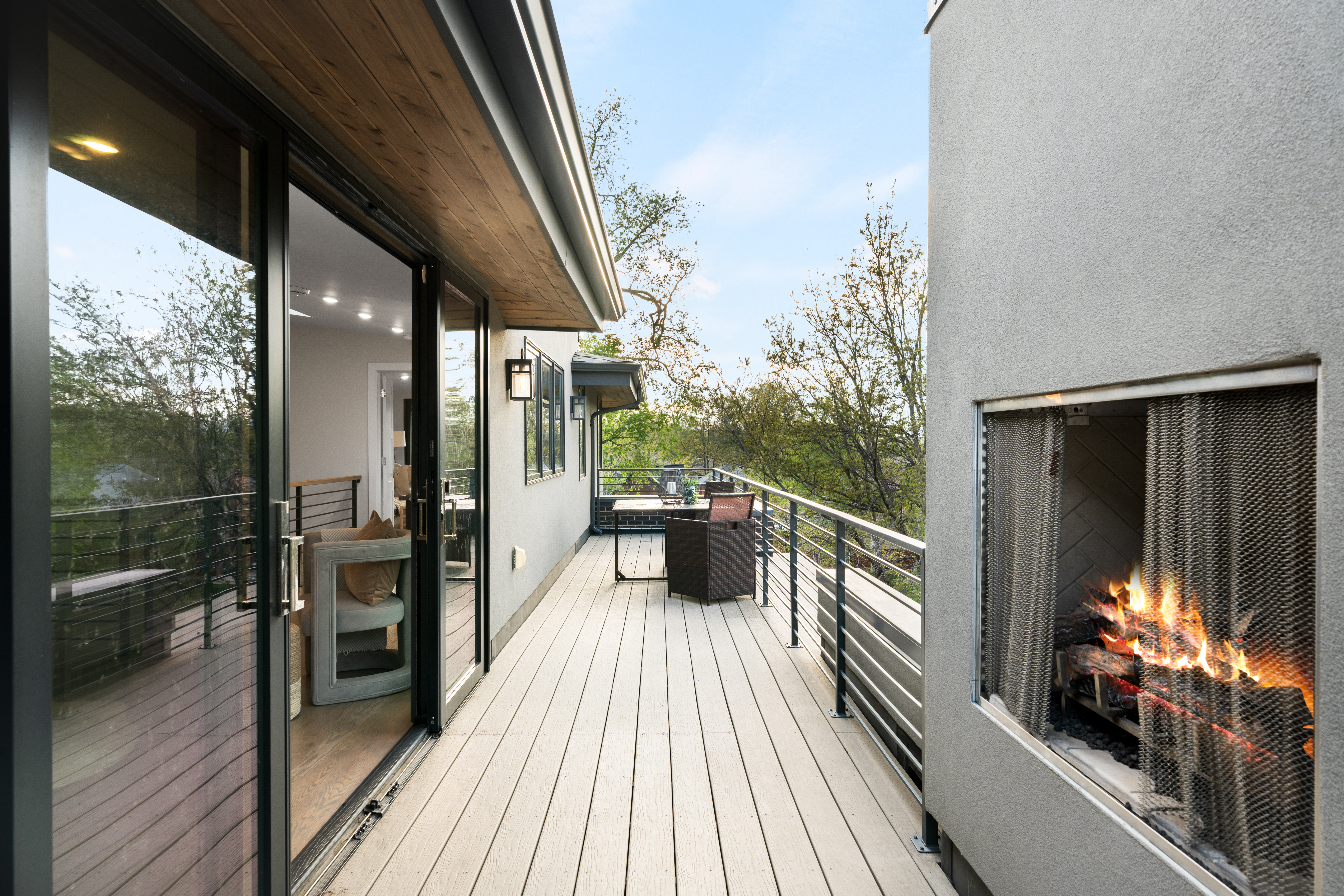  Exceptional Modern 4-Bedroom, 5-Bath Duplex - 物件實景