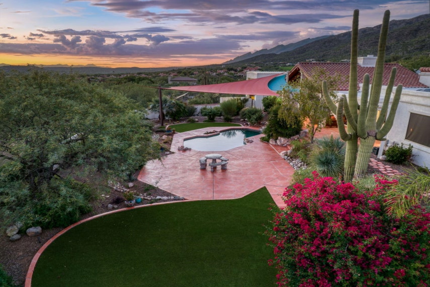  5300 N Avenida De La Colina  Tucson, AZ - 物件實景