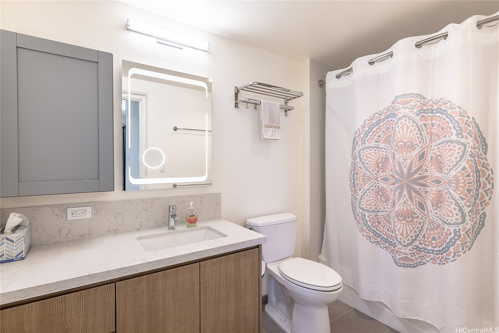Honolulu, Hawaii, 96814, United States, 2 Bedrooms Bedrooms, ,2 BathroomsBathrooms,Residential,For Sale,1837797