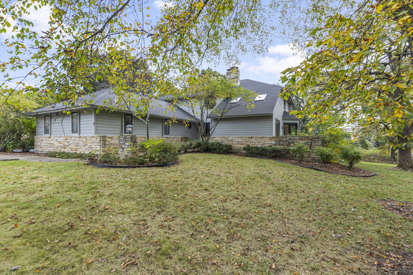 Long Grove, Illinois, 60047, United States, 4 Bedrooms Bedrooms, ,4 BathroomsBathrooms,Residential,For Sale,1994818