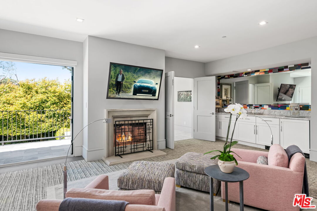 Los Angeles, California, 90077, United States, 5 Bedrooms Bedrooms, ,7 BathroomsBathrooms,Residential,For Sale,1768460