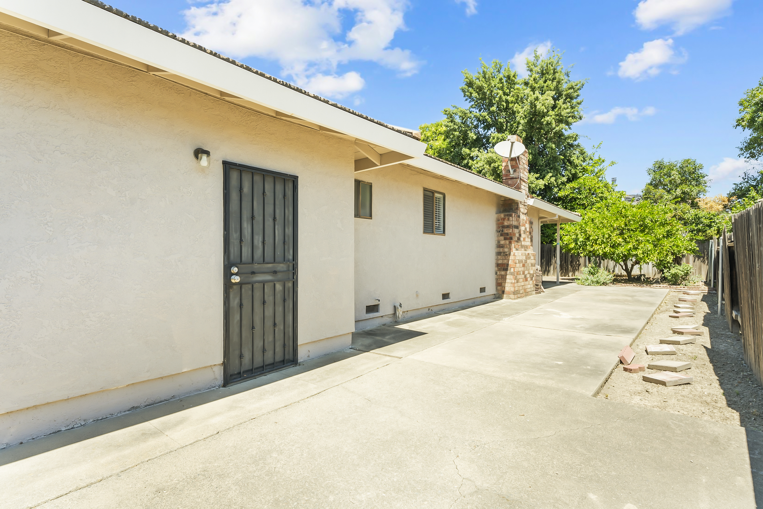  96 Parkshore Circle, Sacramento, CA 95831 - 物件實景