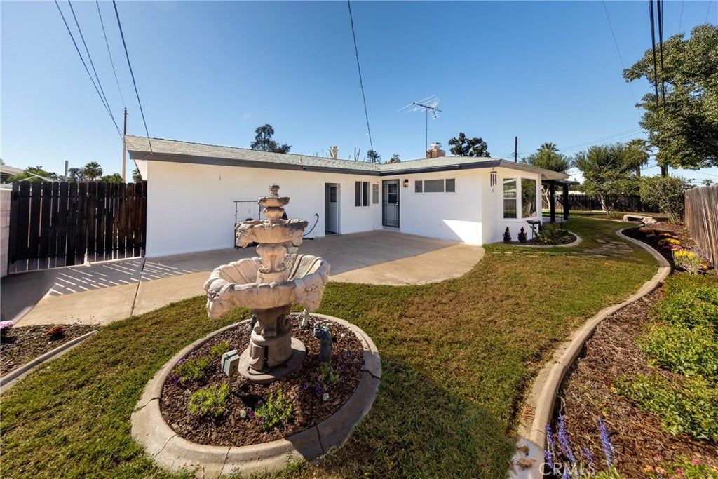 Redlands, California, 92374, United States, 4 Bedrooms Bedrooms, ,2 BathroomsBathrooms,Residential,For Sale,1985724