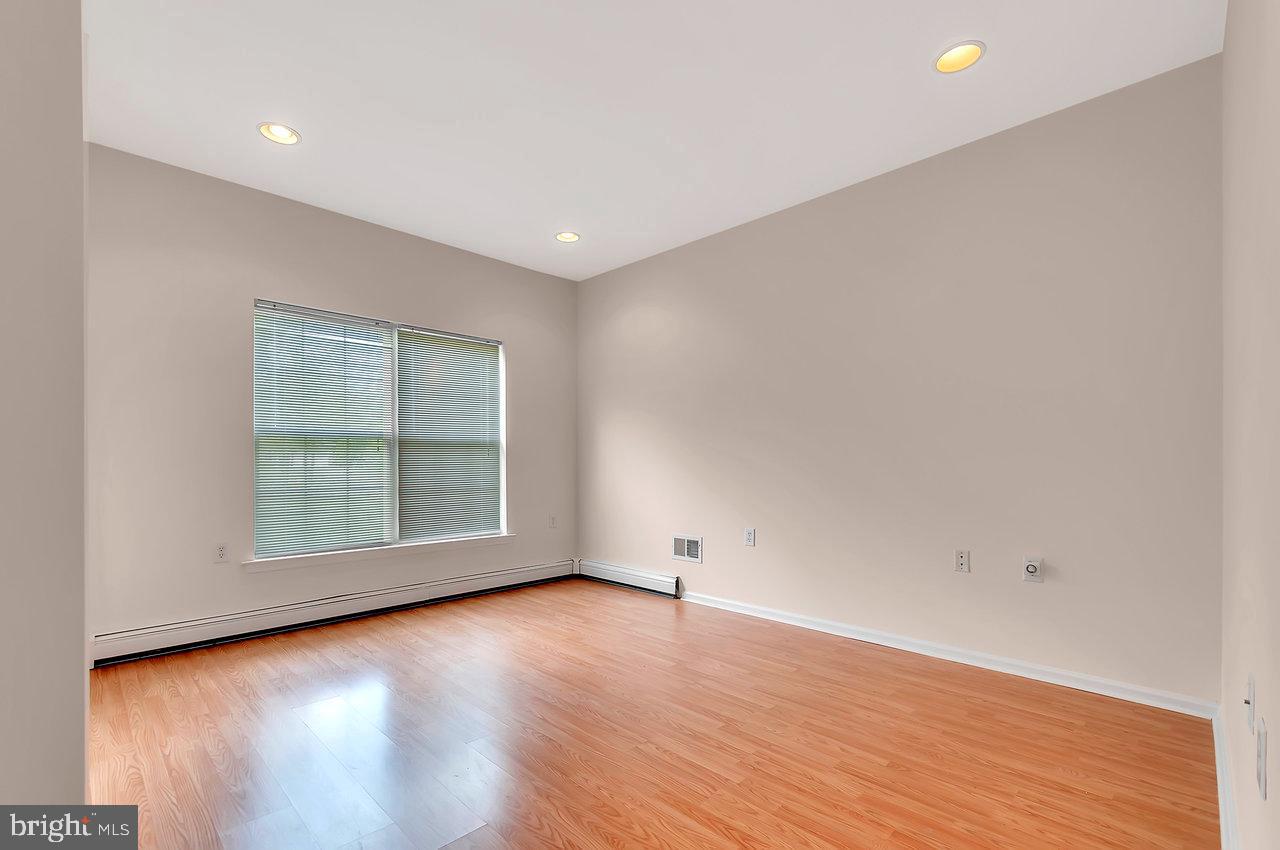 West Windsor, New Jersey, 08550, United States, 2 Bedrooms Bedrooms, ,2 BathroomsBathrooms,Residential,For Sale,1906762
