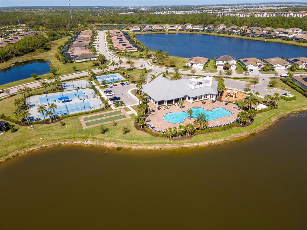 Bradenton, Florida, 34211, United States, 6 Bedrooms Bedrooms, ,5 BathroomsBathrooms,Residential,For Sale,1743496