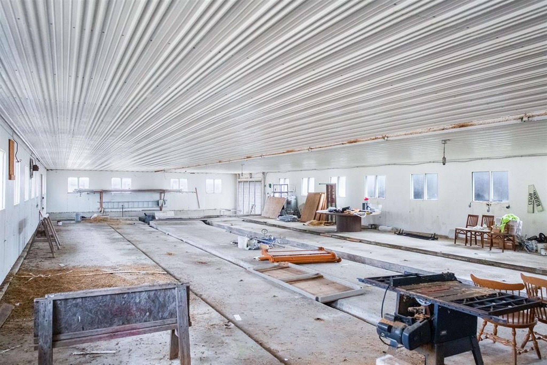  557 Pleasant Valley Road - 物件實景