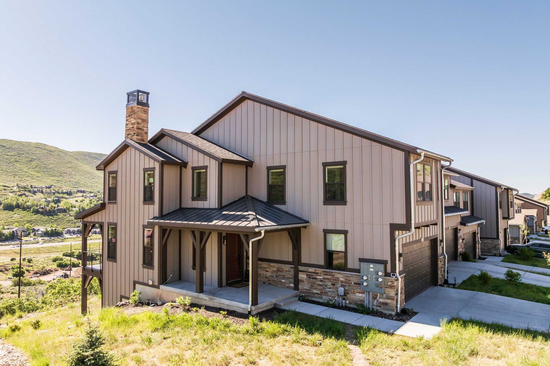  Mountain Views, Open Space & Finished Walkout Basement - 物件實景