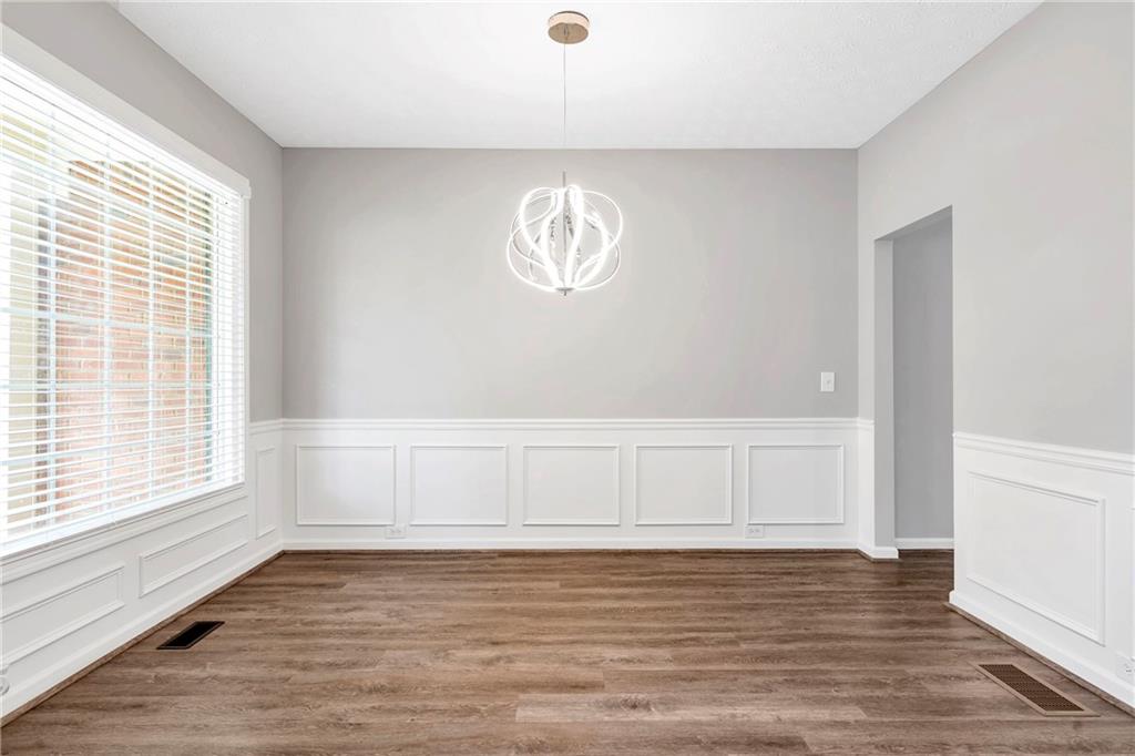Canton, Georgia, 30115, United States, 5 Bedrooms Bedrooms, ,4 BathroomsBathrooms,Residential,For Sale,1882662