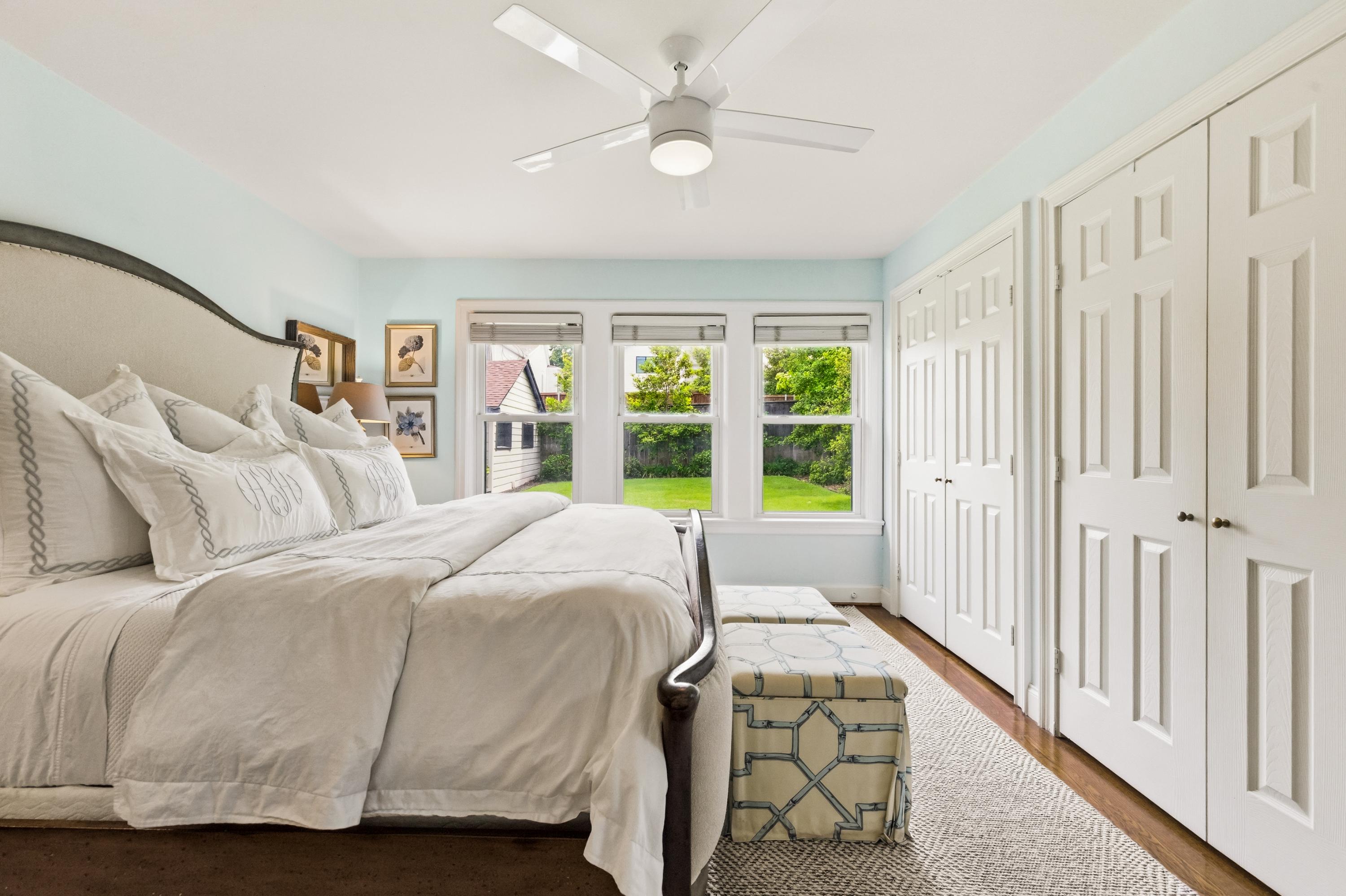  Charming Updated Tudor In Lakewood - 物件實景