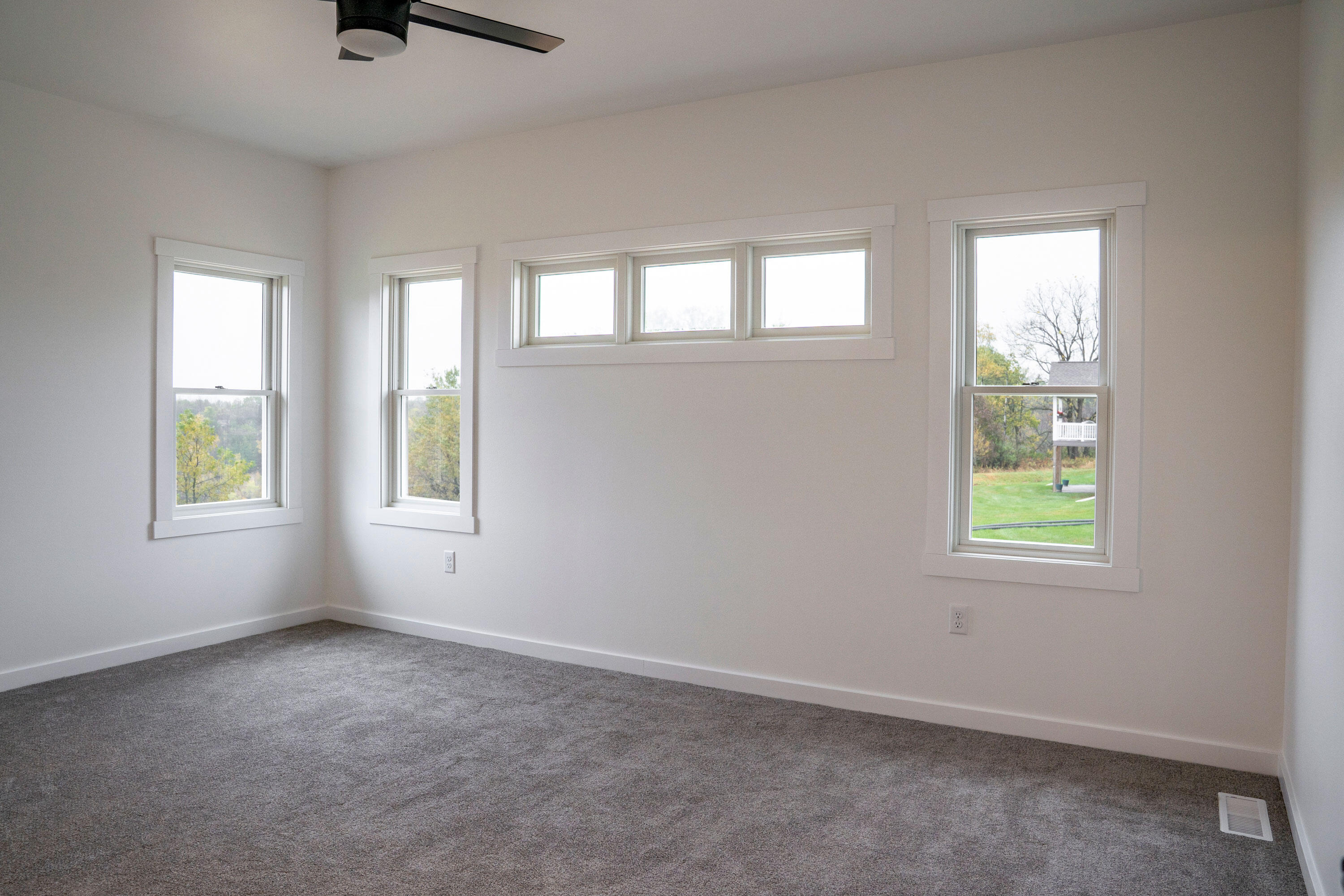 Shelby, Wisconsin, 54601, United States, 3 Bedrooms Bedrooms, ,3 BathroomsBathrooms,Residential,For Sale,1966708