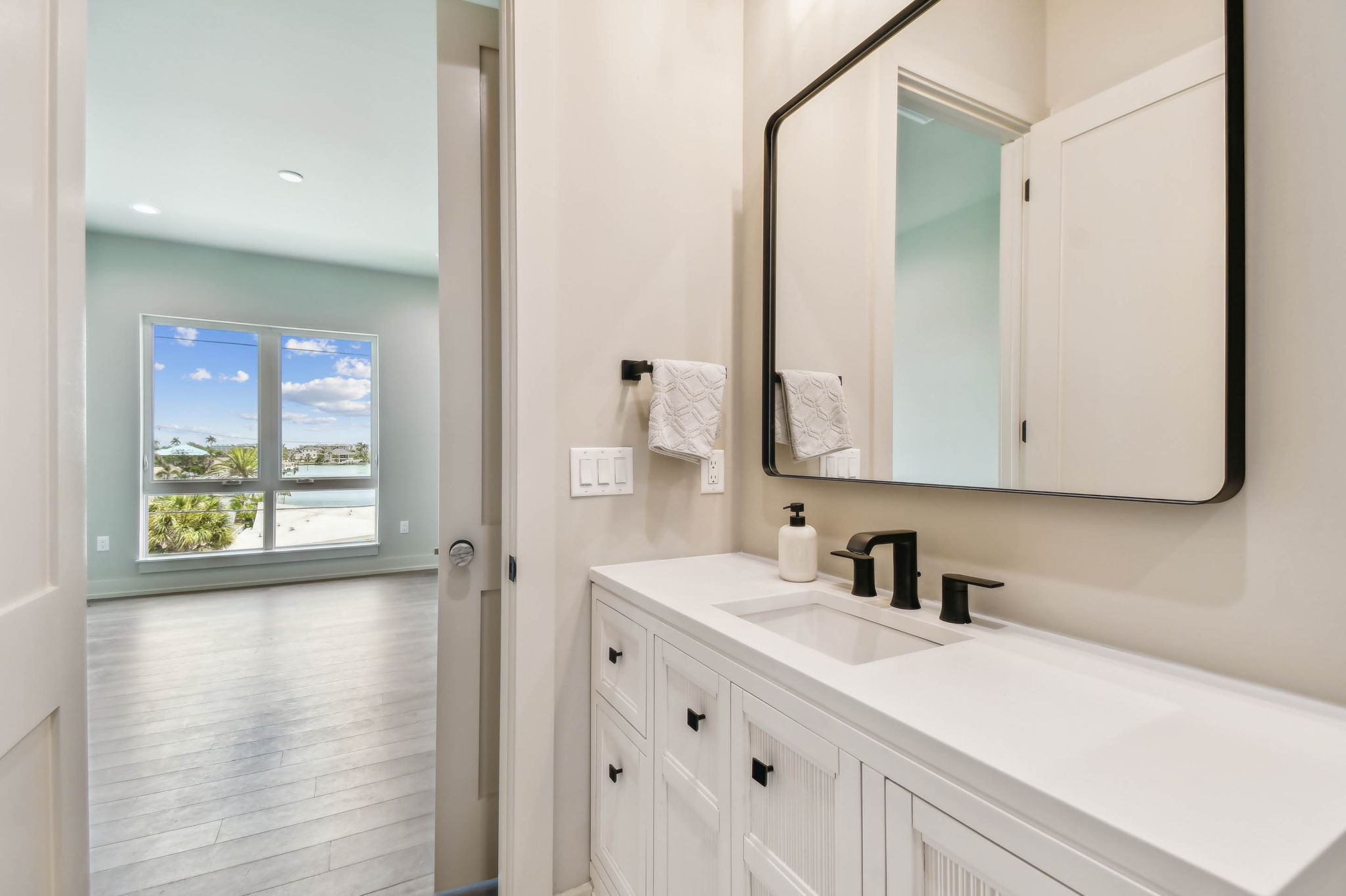 Treasure Island, Florida, 33706, United States, 5 Bedrooms Bedrooms, ,5 BathroomsBathrooms,Residential,For Sale,1792310
