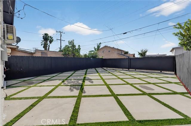 Los Angeles, California, 90044, United States, ,Residential,For Sale,1997733