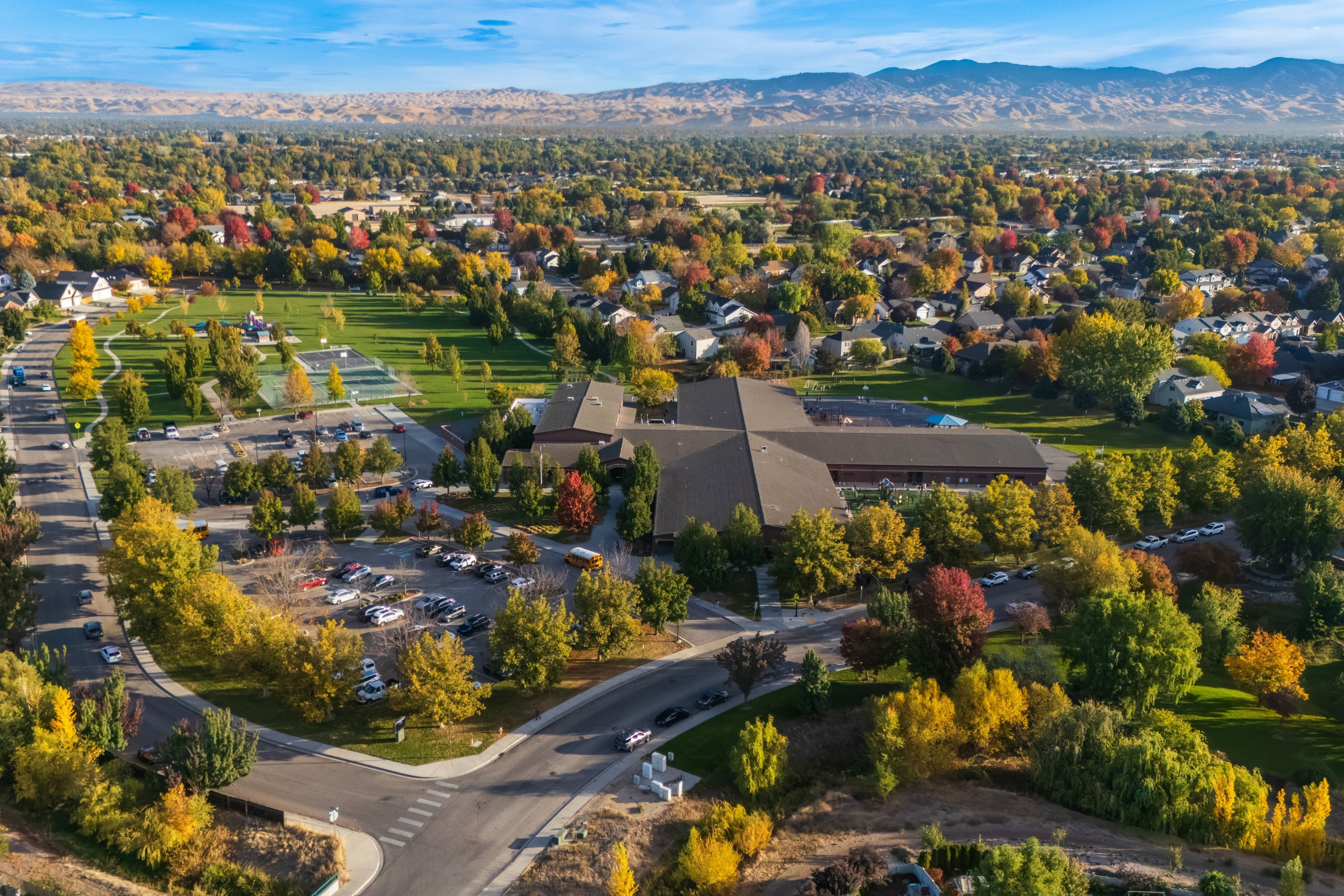  Single Level with Bonus Room and RV Parking in the Heart of SW Boise - 物件實景
