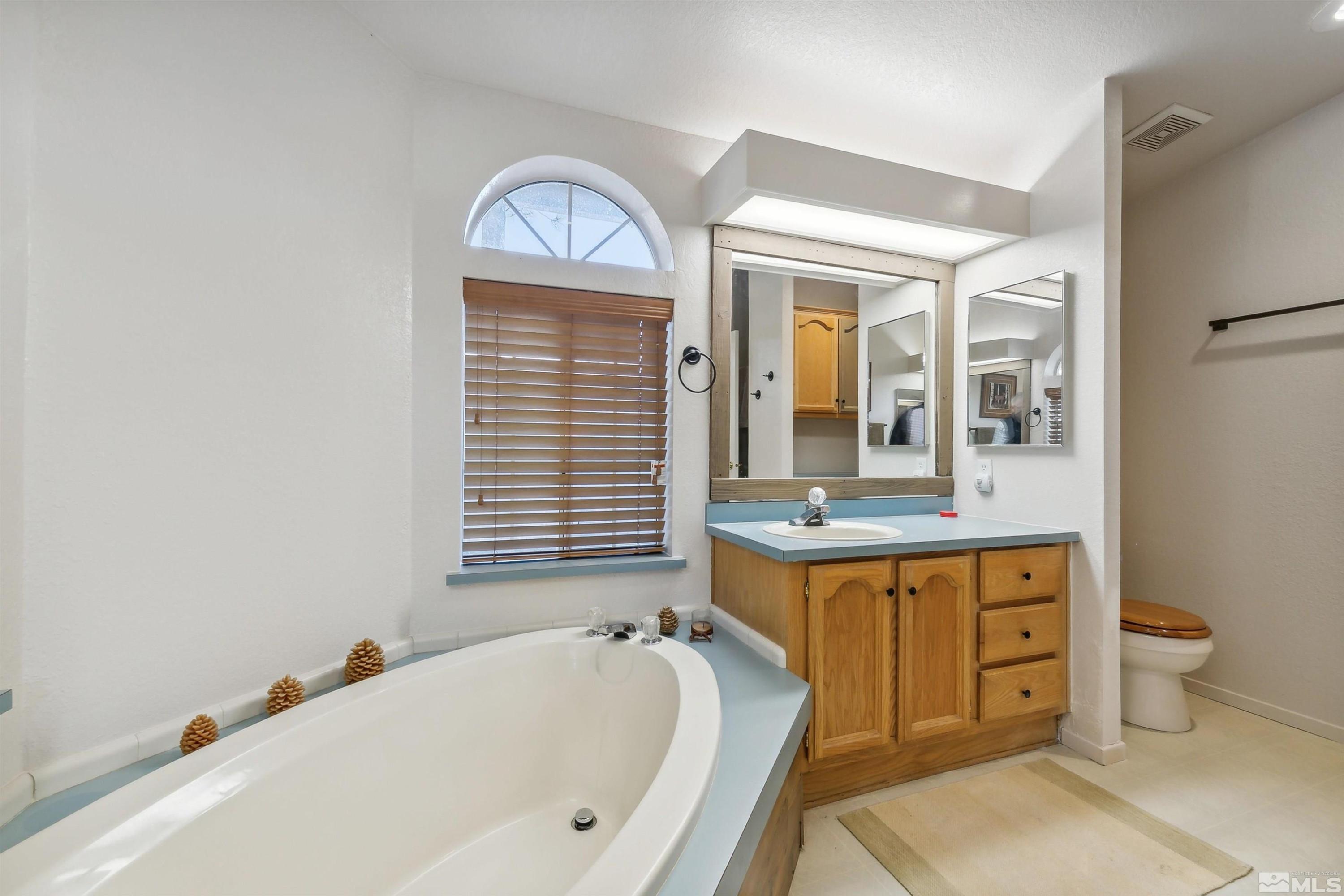 Stateline, Nevada, 89449, United States, 3 Bedrooms Bedrooms, ,2 BathroomsBathrooms,Residential,For Sale,1989064