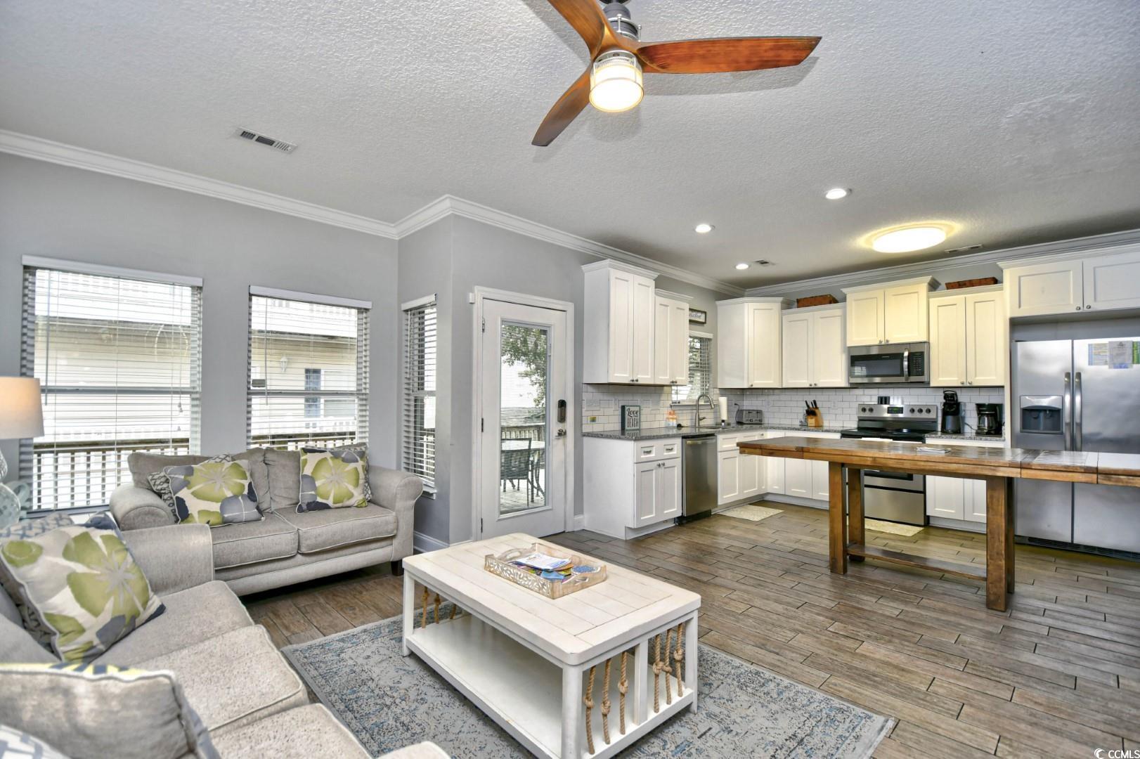 Myrtle Beach, South Carolina, 29575, United States, 7 Bedrooms Bedrooms, ,3 BathroomsBathrooms,Residential,For Sale,1976910