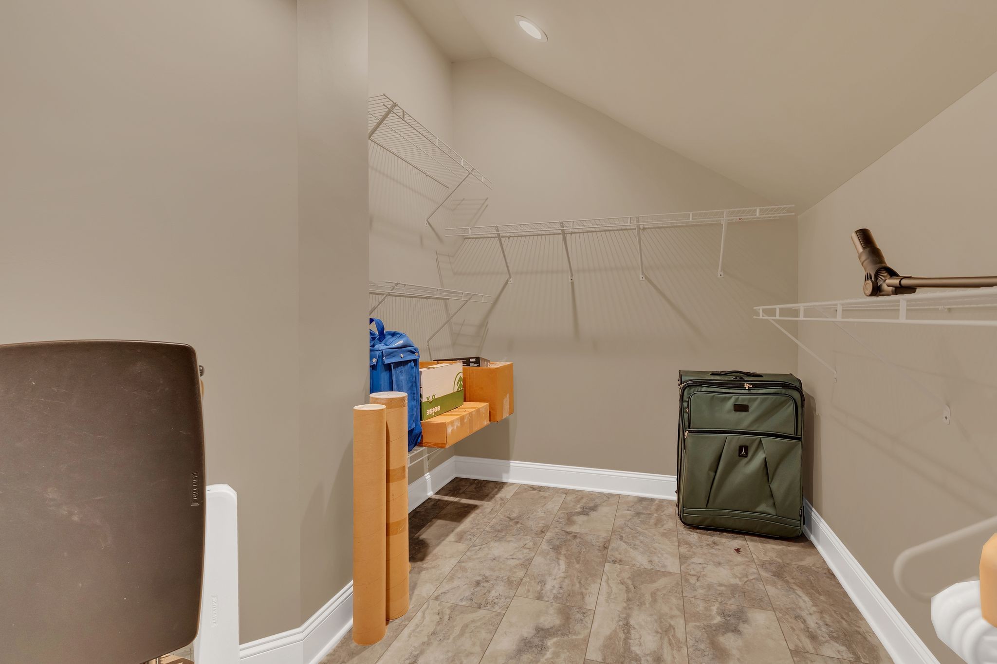 Goodlettsville, Tennessee, 37072, United States, 4 Bedrooms Bedrooms, ,4 BathroomsBathrooms,Residential,For Sale,2001545