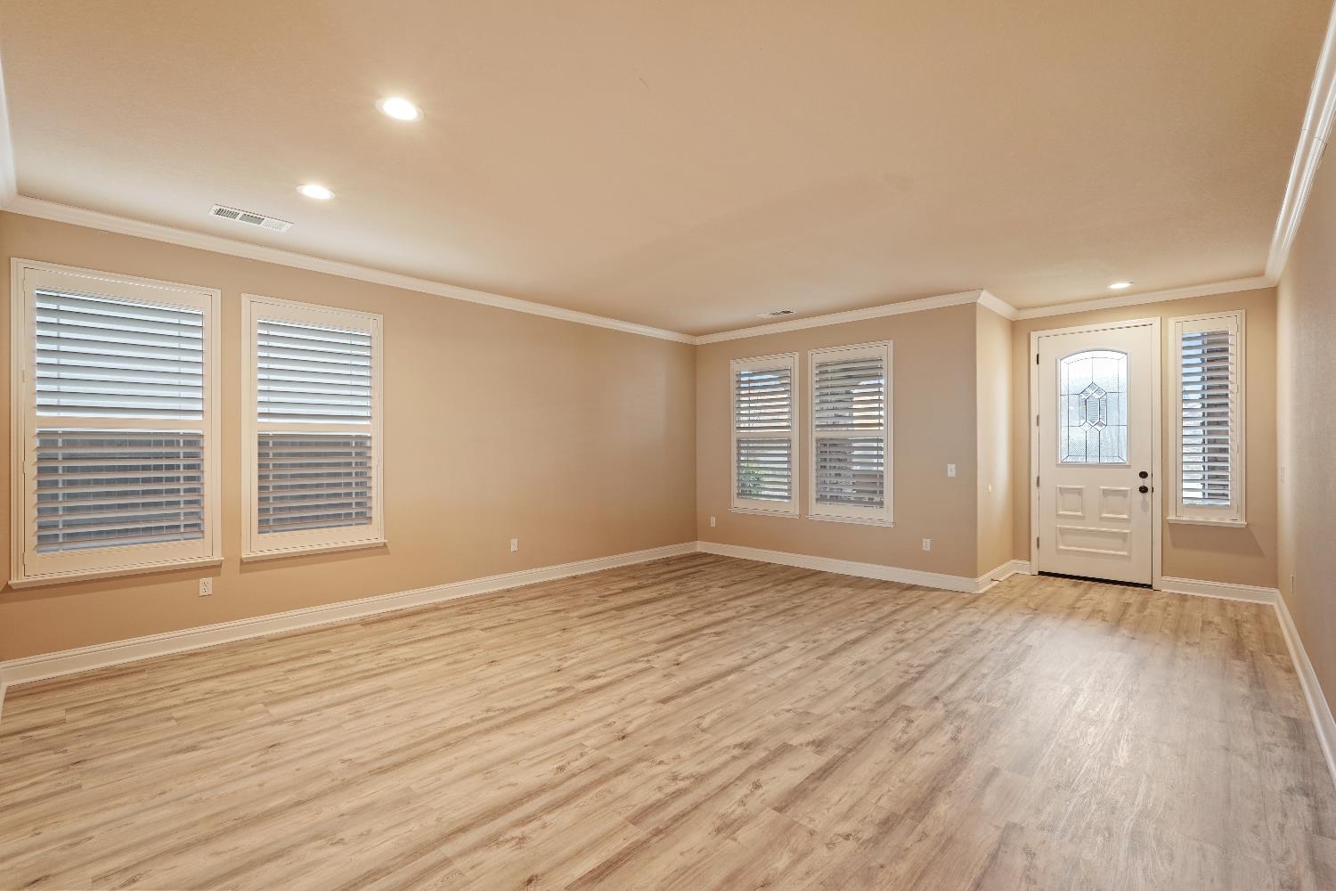 Valley Springs, California, 95252, United States, 3 Bedrooms Bedrooms, ,3 BathroomsBathrooms,Residential,For Sale,2005908