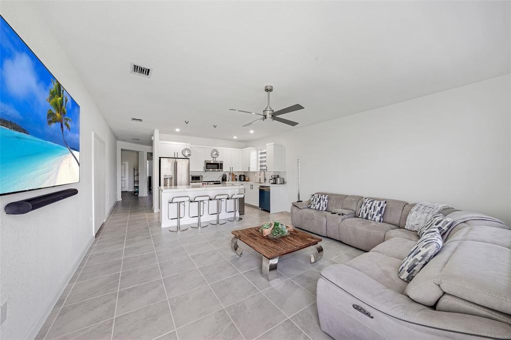 Homestead, Florida, 33035, United States, 4 Bedrooms Bedrooms, ,3 BathroomsBathrooms,Residential,For Sale,1984015