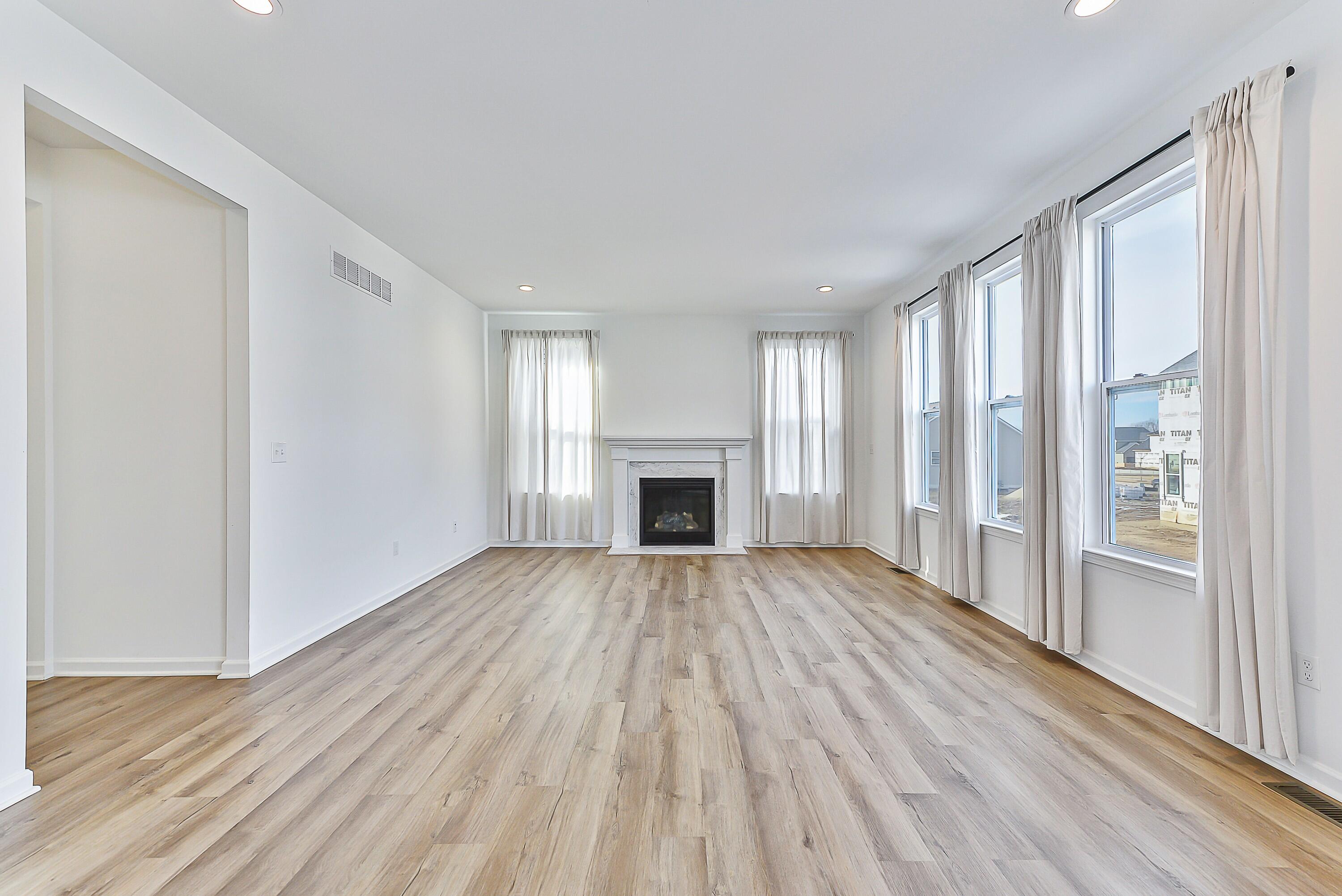 Ann Arbor, Michigan, 48103, United States, 4 Bedrooms Bedrooms, ,3 BathroomsBathrooms,Residential,For Sale,1992162