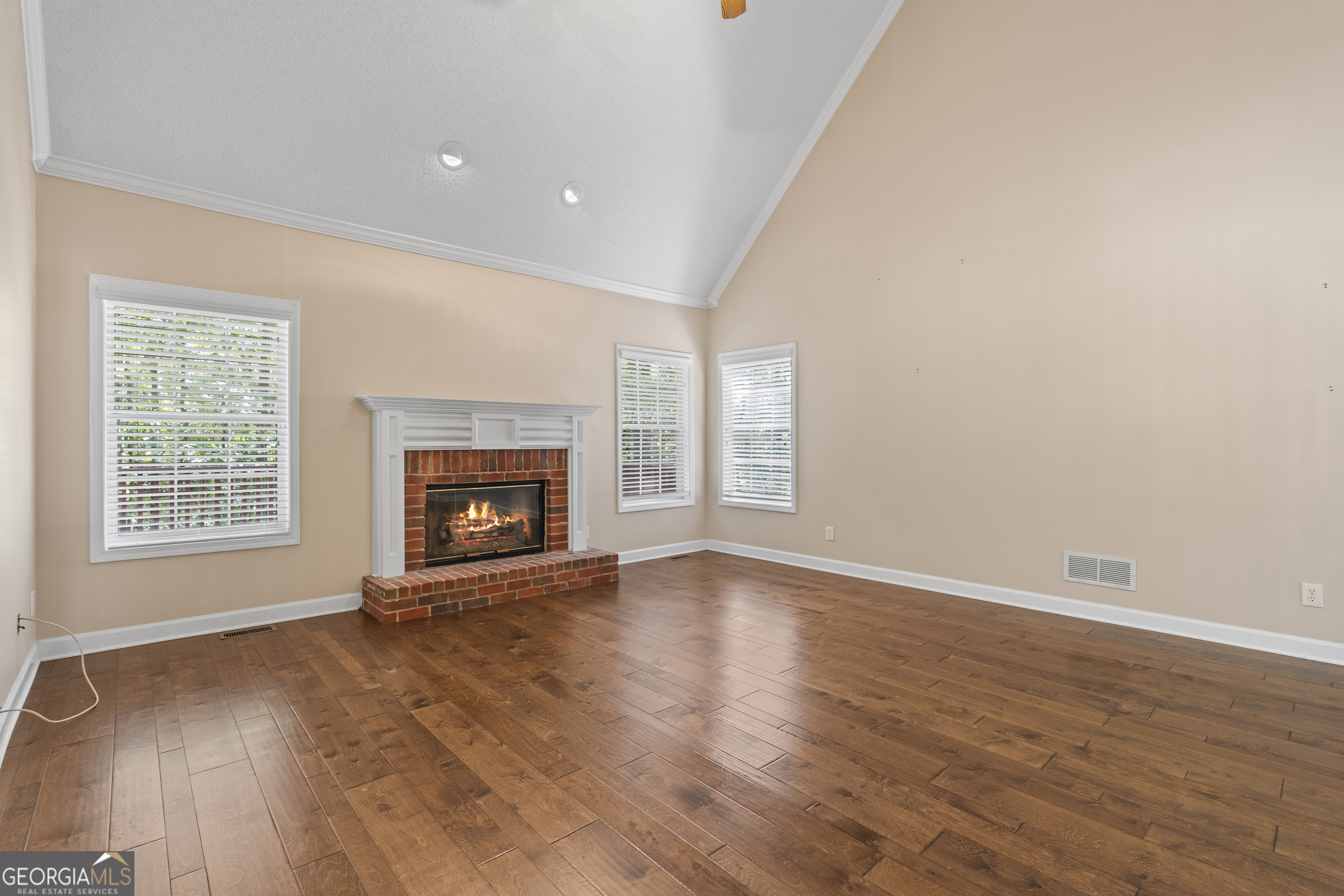 Sharpsburg, Georgia, 30277, United States, 3 Bedrooms Bedrooms, ,3 BathroomsBathrooms,Residential,For Sale,1955891