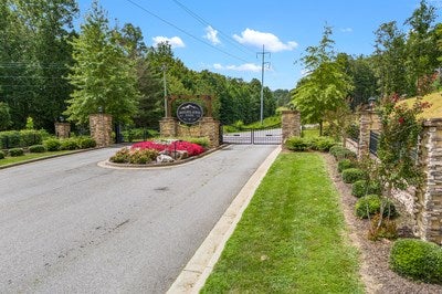 Blairsville, Georgia, 30512, United States, 4 Bedrooms Bedrooms, ,6 BathroomsBathrooms,Residential,For Sale,1940462