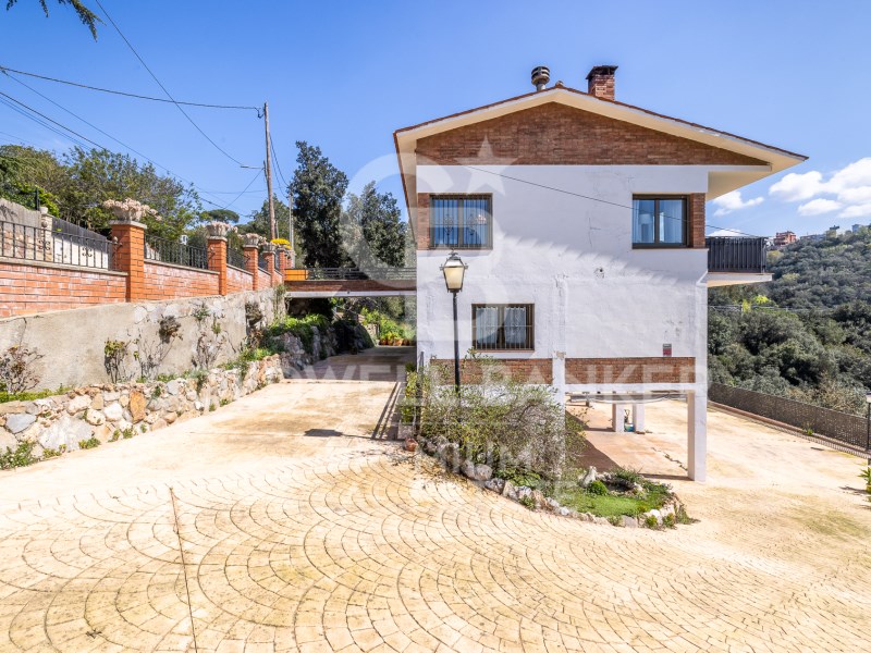 Sant Cugat del Vallès, Catalonia, ES, 5 Bedrooms Bedrooms, ,2 BathroomsBathrooms,Residential,For Sale,1759701