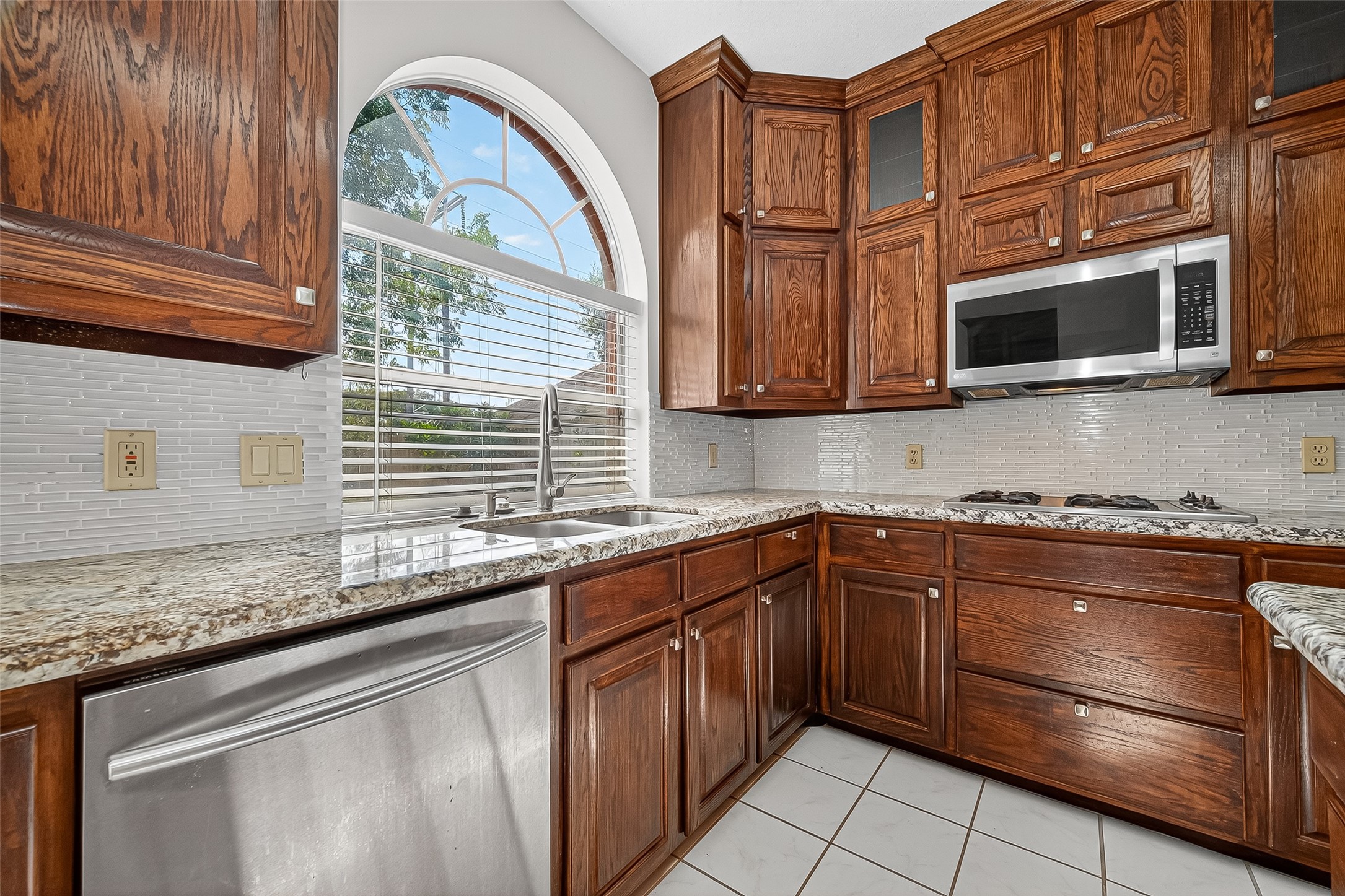 Sugar Land, Texas, 77478, United States, 5 Bedrooms Bedrooms, ,4 BathroomsBathrooms,Residential,For Sale,1971376