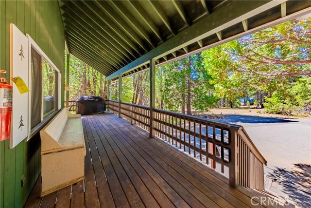 Yosemite, California, 95389, United States, 5 Bedrooms Bedrooms, ,4 BathroomsBathrooms,Residential,For Sale,1981132