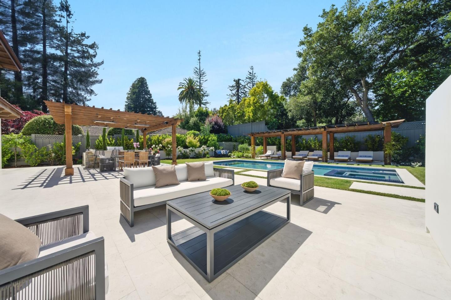 San Mateo, California, 94402, United States, 4 Bedrooms Bedrooms, ,6 BathroomsBathrooms,Residential,For Sale,1836989