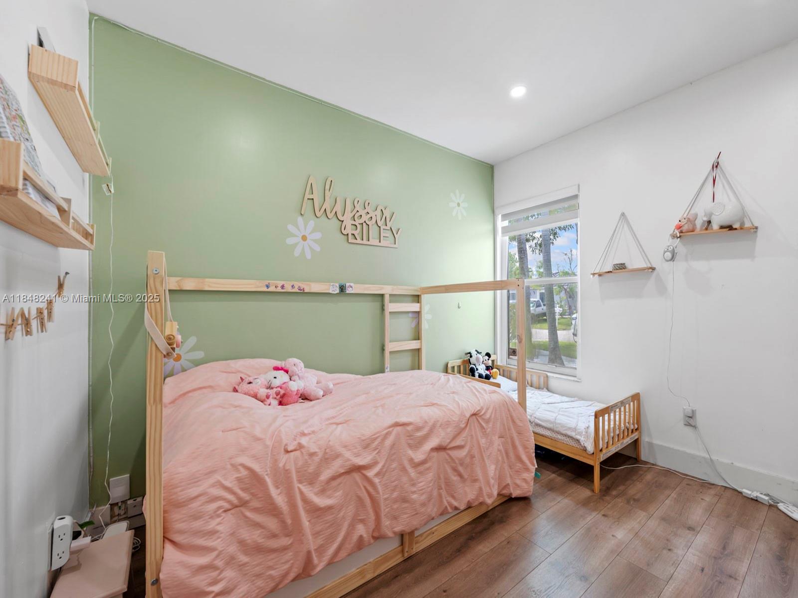Miami, Florida, 33177, United States, 4 Bedrooms Bedrooms, ,2 BathroomsBathrooms,Residential,For Sale,1903424