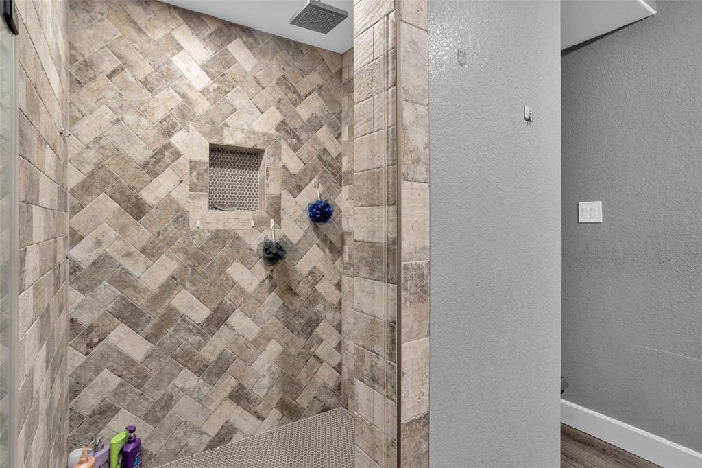 Conroe, Texas, 77302, United States, 4 Bedrooms Bedrooms, ,4 BathroomsBathrooms,Residential,For Sale,1981882