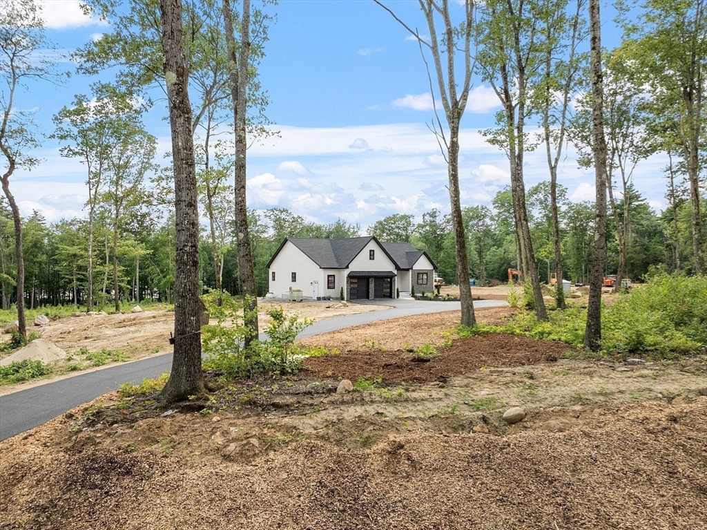 Phillipston, Massachusetts, 01331, United States, 3 Bedrooms Bedrooms, ,2 BathroomsBathrooms,Residential,For Sale,1901312
