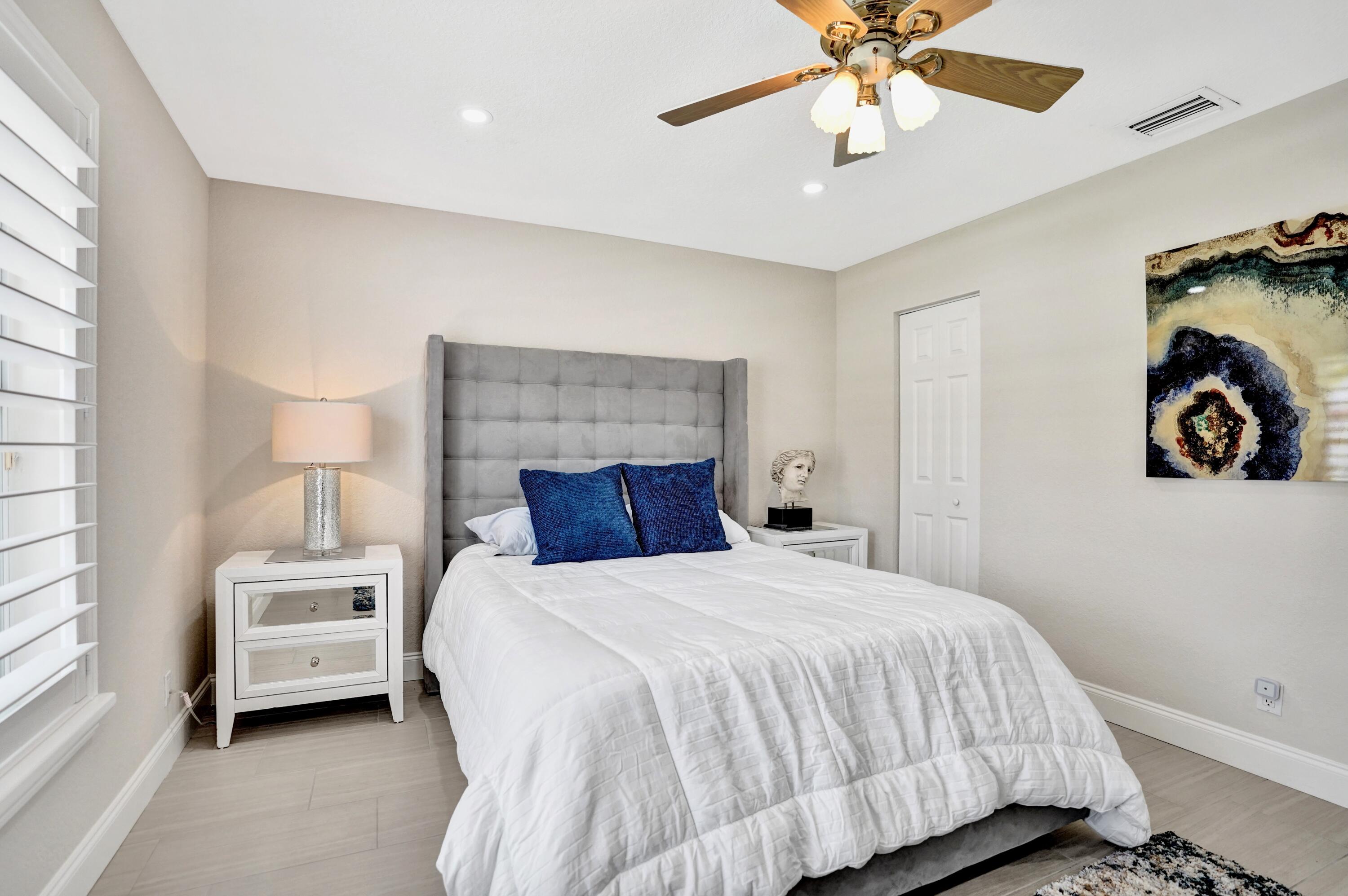 Lake Worth, Florida, 33463, United States, 3 Bedrooms Bedrooms, ,3 BathroomsBathrooms,Residential,For Sale,1905874
