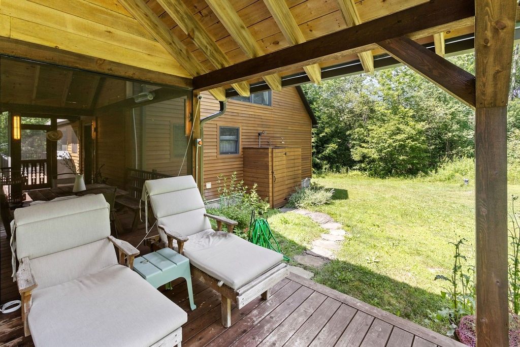 New Kingston, New York, 12459, United States, 3 Bedrooms Bedrooms, ,2 BathroomsBathrooms,Residential,For Sale,1907785