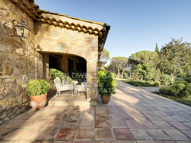Caldes de Malavella, Catalonia, ES, 5 Bedrooms Bedrooms, ,4 BathroomsBathrooms,Residential,For Sale,1907620