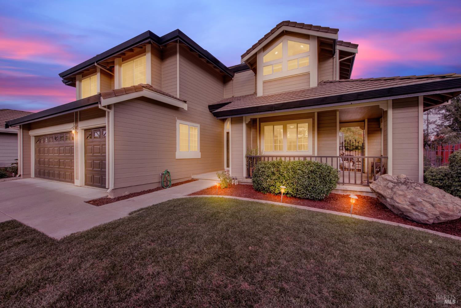 Dixon, California, 95620, United States, 5 Bedrooms Bedrooms, ,3 BathroomsBathrooms,Residential,For Sale,1992877