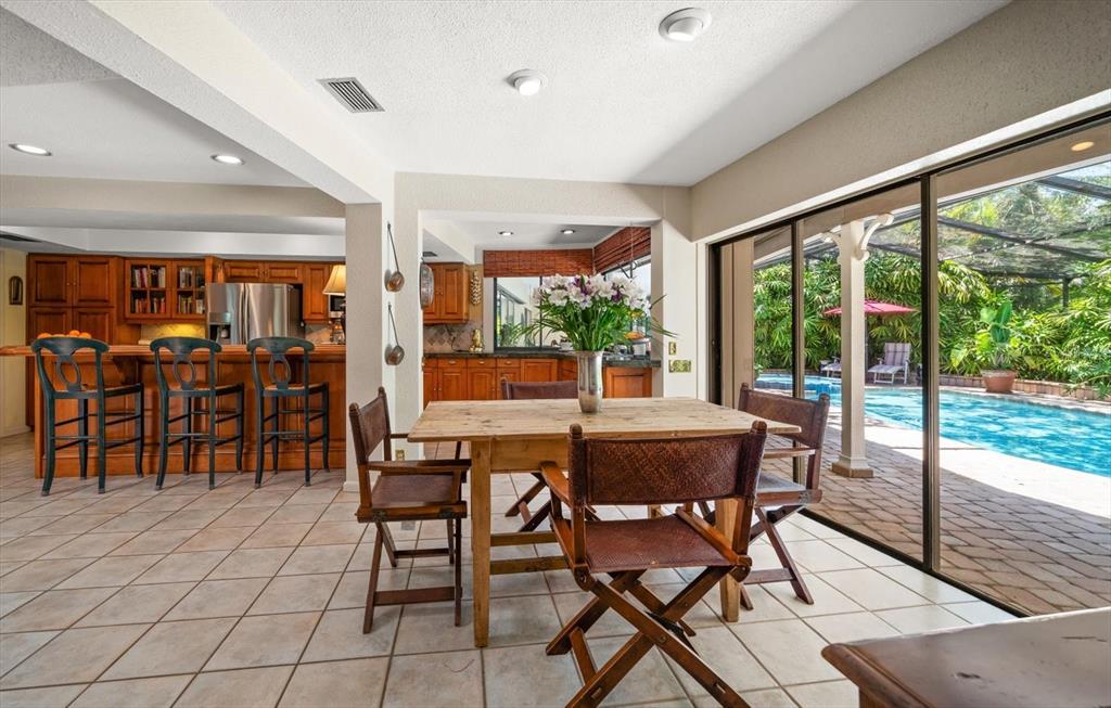 Dunedin, Florida, 34698, United States, 4 Bedrooms Bedrooms, ,3 BathroomsBathrooms,Residential,For Sale,1995790