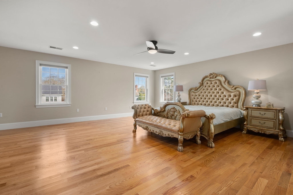 Needham, Massachusetts, 02492, United States, 5 Bedrooms Bedrooms, ,5 BathroomsBathrooms,Residential,For Sale,1850362