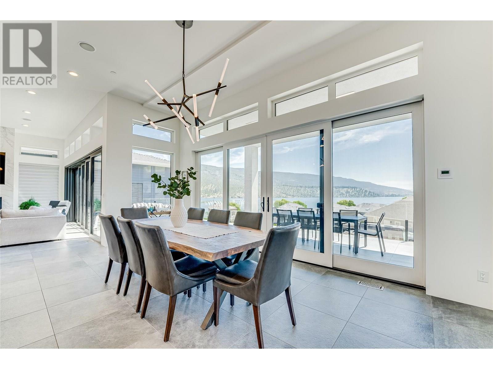 LAKE COUNTRY, British Columbia, V4V 2G2, CA, 4 Bedrooms Bedrooms, ,3 BathroomsBathrooms,Residential,For Sale,1859669