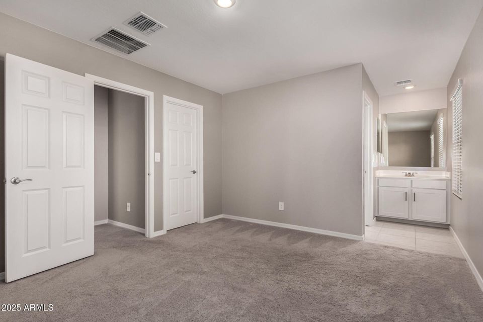 Tolleston, Arizona, 85353, United States, 4 Bedrooms Bedrooms, ,4 BathroomsBathrooms,Residential,For Sale,1975329