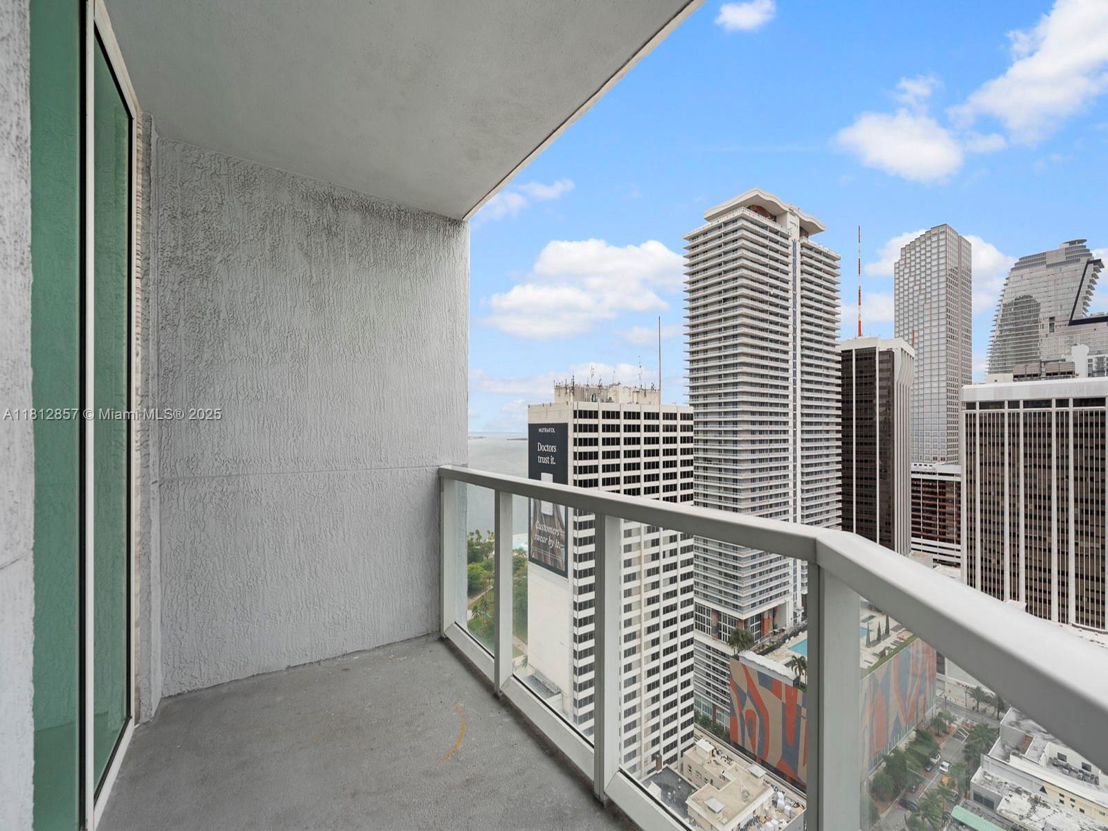 Miami, Florida, 33132, United States, 2 Bedrooms Bedrooms, ,2 BathroomsBathrooms,Residential,For Sale,1838941