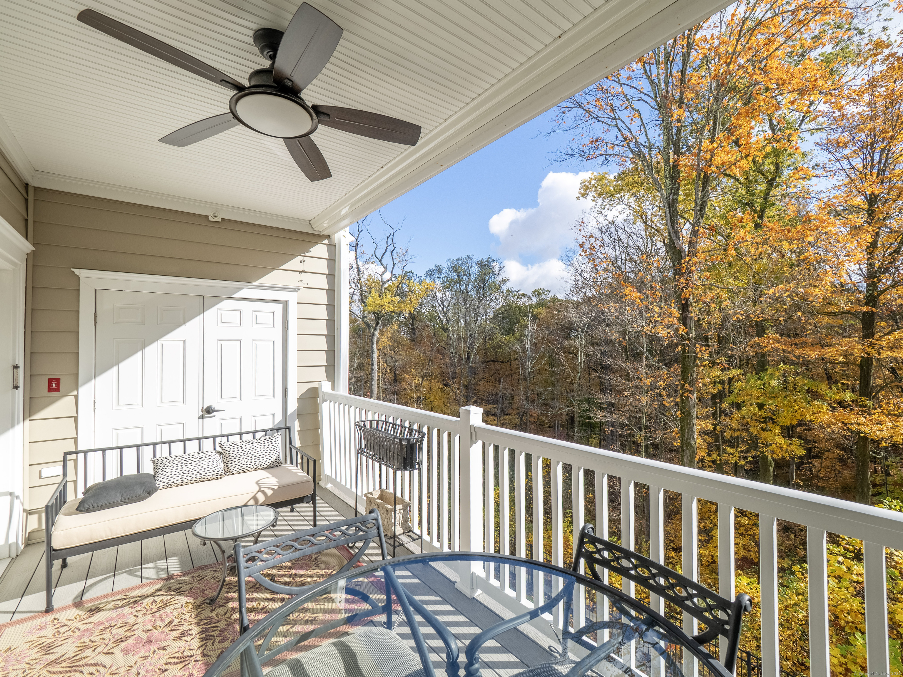 Ridgefield, Connecticut, 06877, United States, 2 Bedrooms Bedrooms, ,2 BathroomsBathrooms,Residential,For Sale,1989148